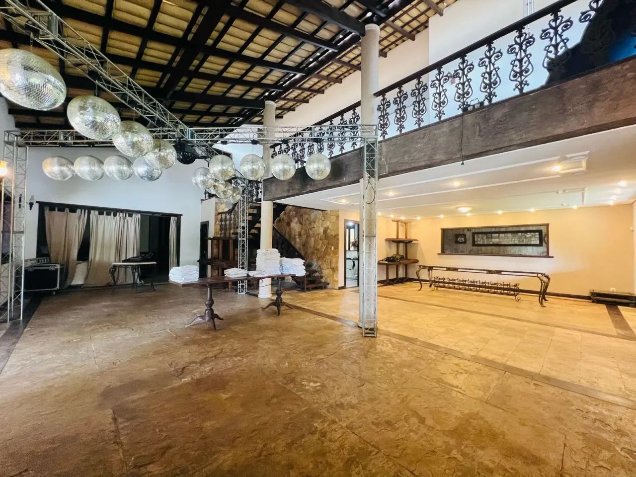 CASA BAIRRO TREVO 4 QUARTOS 2 SUÍTE 4 VAGA - Foto 4
