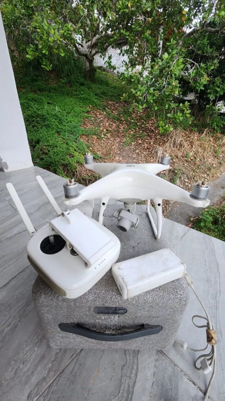 Drone Dji Phantom 4 - No Estado