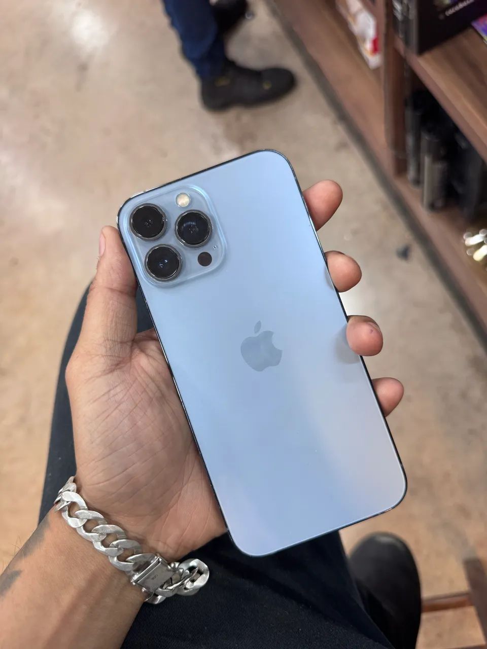 iPhone 13 Pro Max com defeito - Foto 5