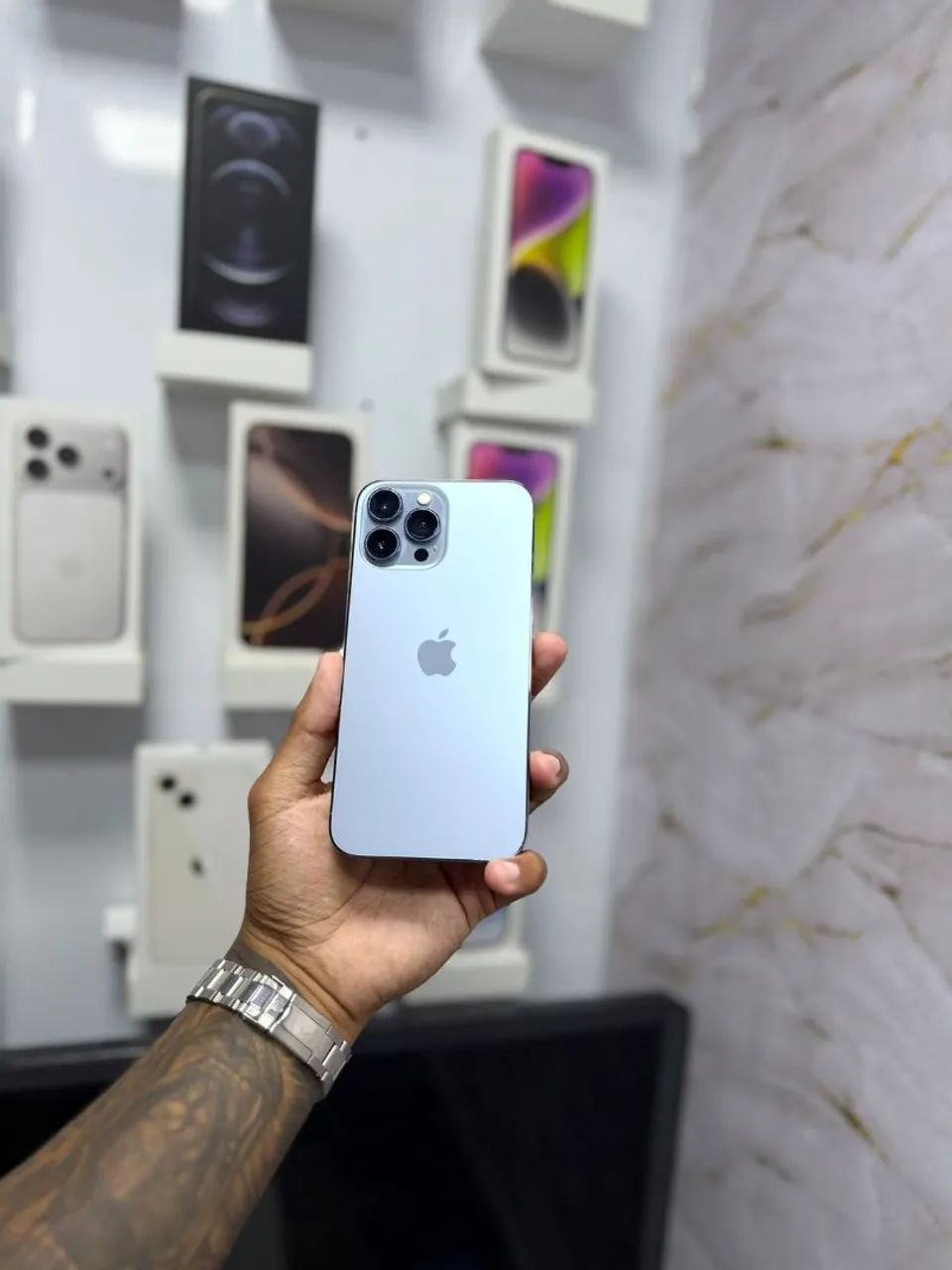 iPhone13pro 256GB シルバー（白） iPhone 13 Pro 256GB Branco Todo Original - Celulares e Smartphones