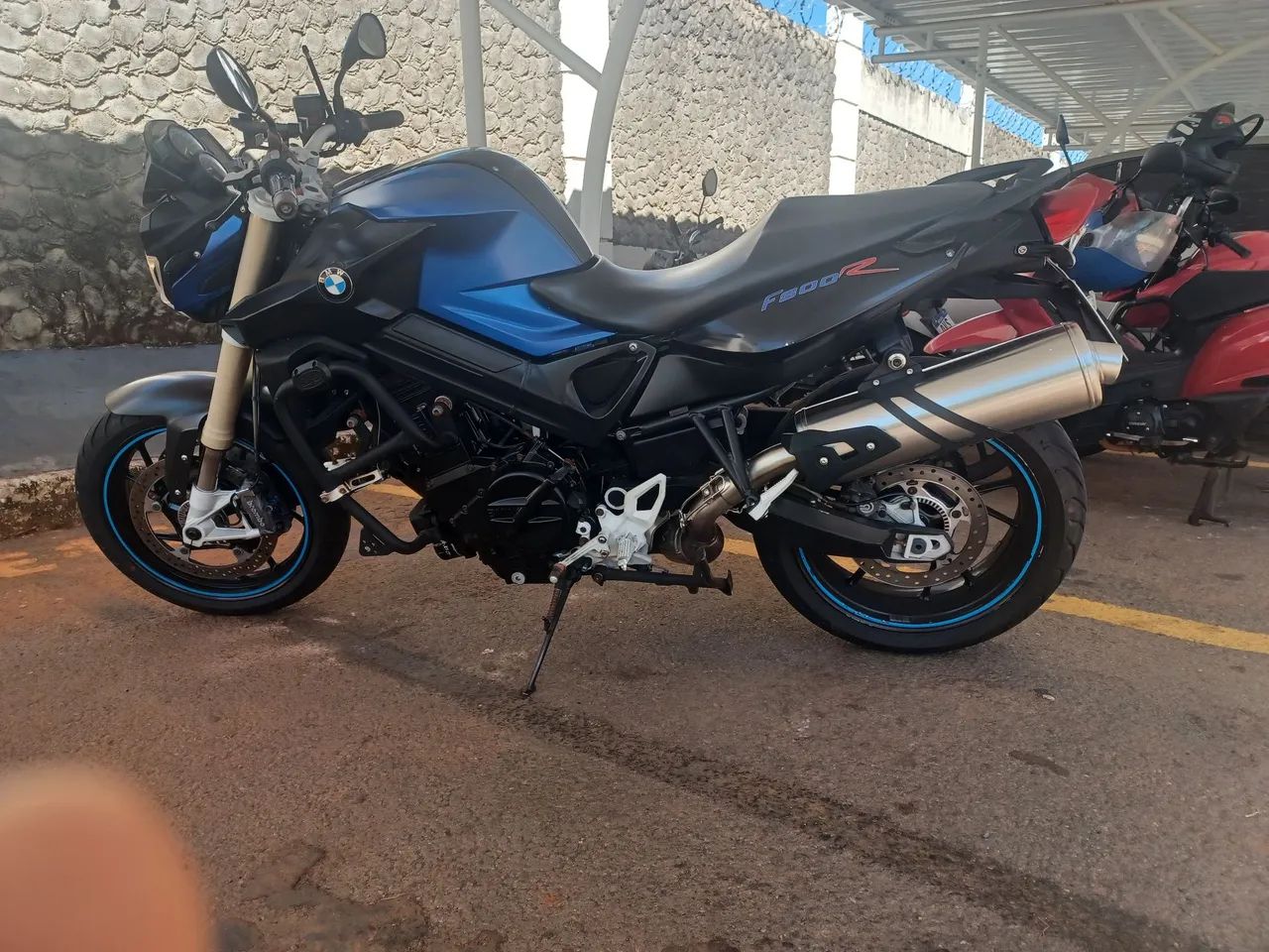 Moto semi nova