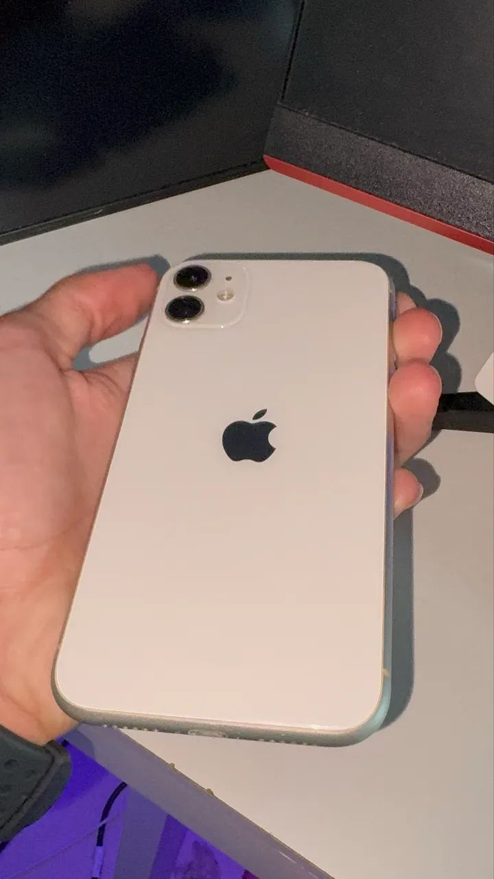 IPHONE 11 64 GB - Foto 2