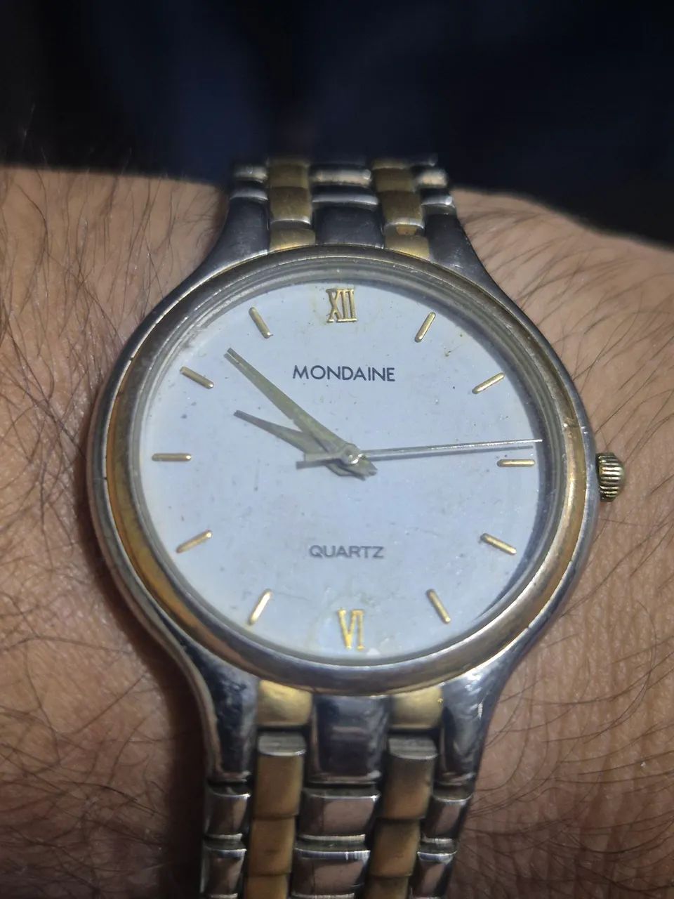 Relógio MONDAINE À QUARTZ    -  FUNCIONANDO PERFEITAMENTE