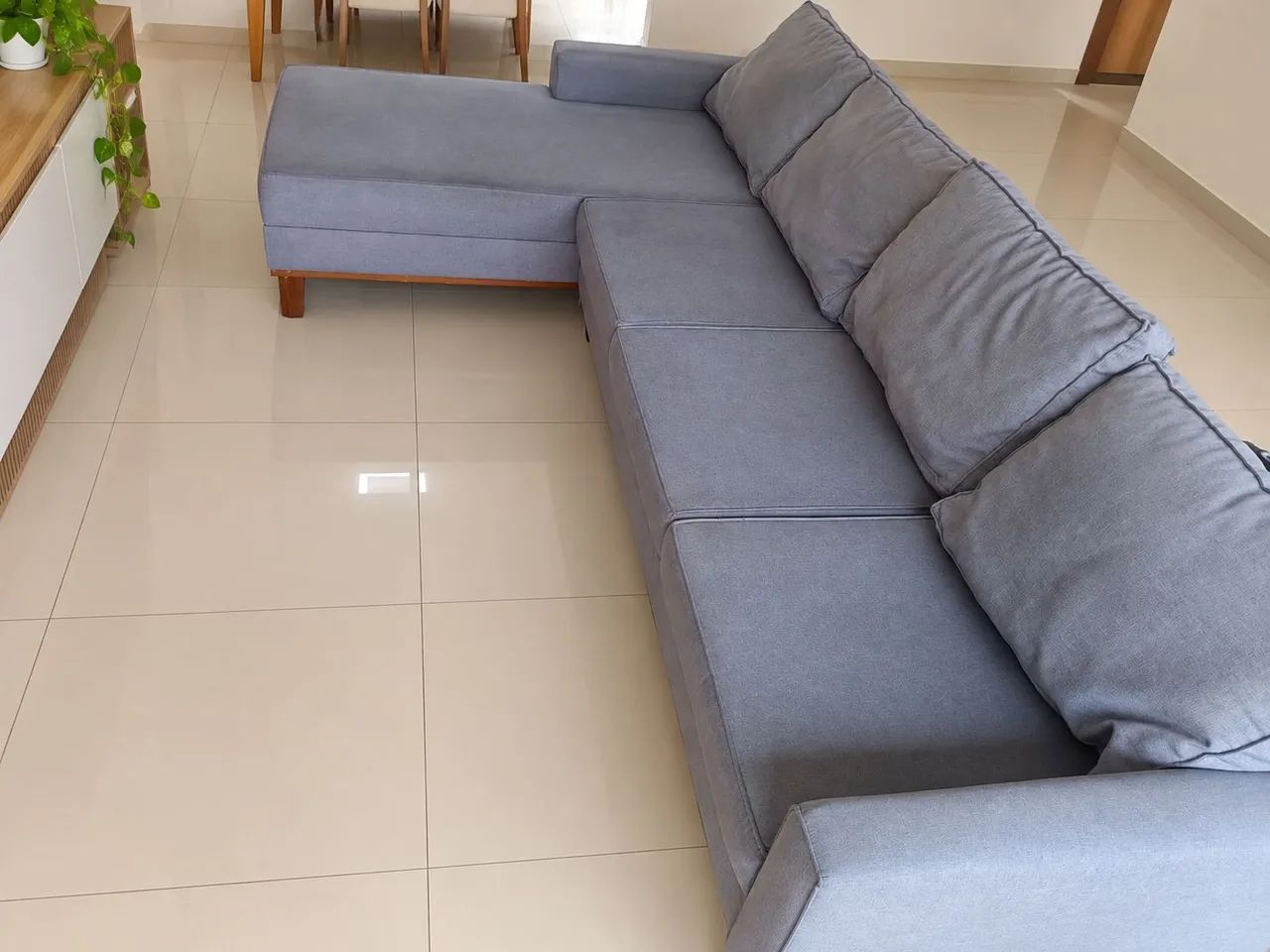 Sofá em linho 4 lugares  - Foto 2