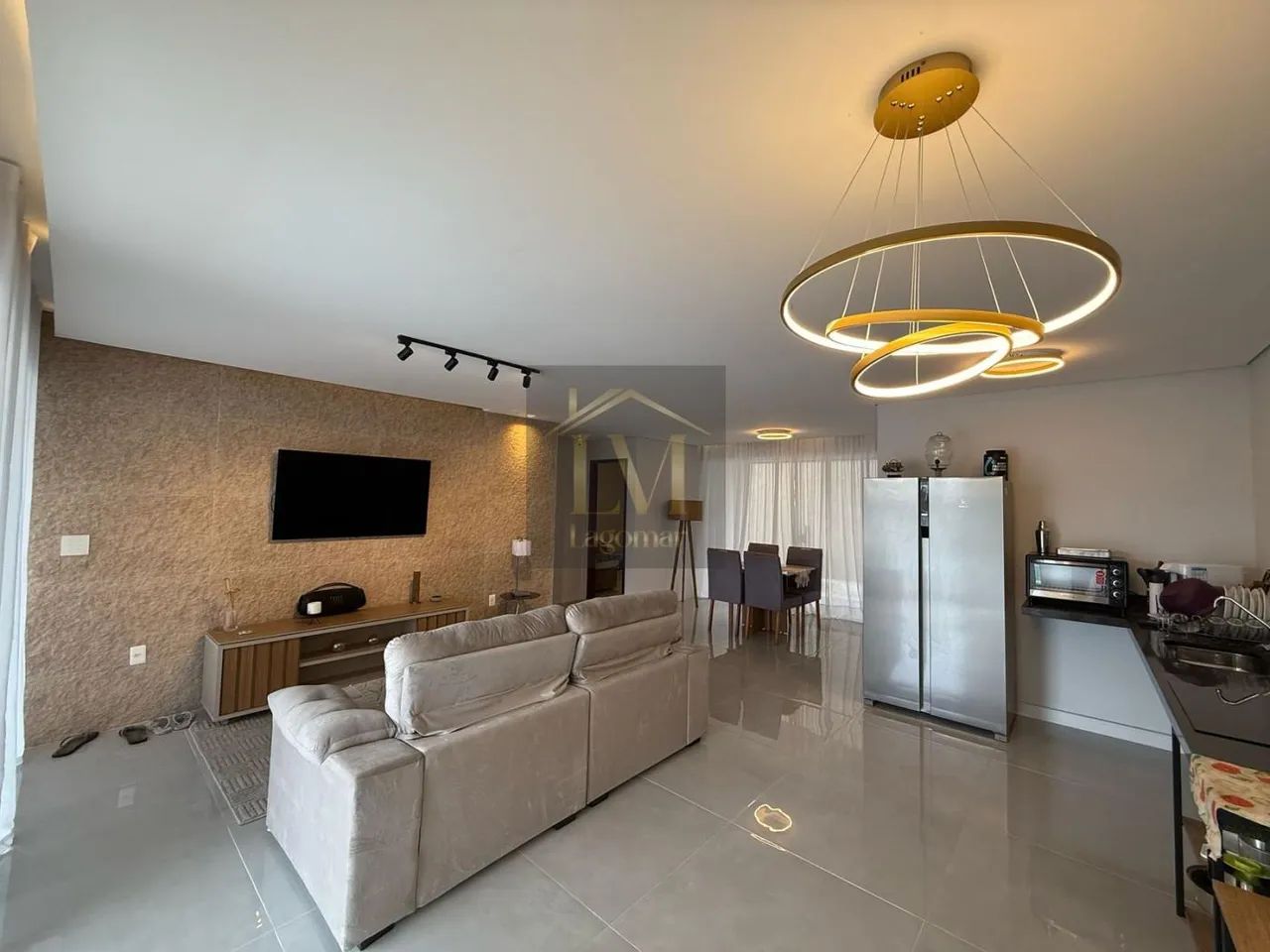 Casa a venda com piscina e ótimo acabamento - Foto 3