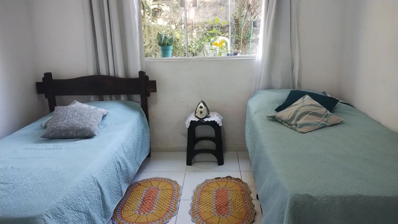 Casa compartilhada com a anfitriã e com quarto individual 