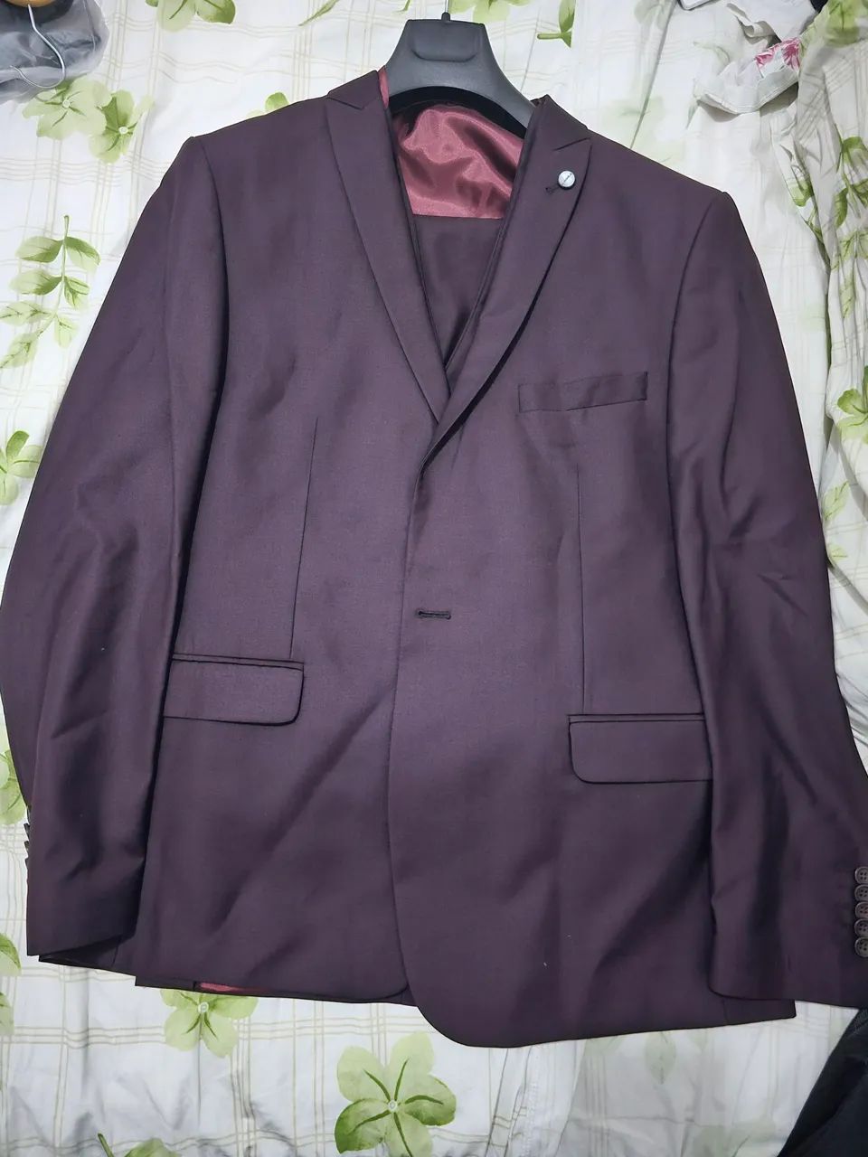 TERNO ELEGANTE NOVO! 