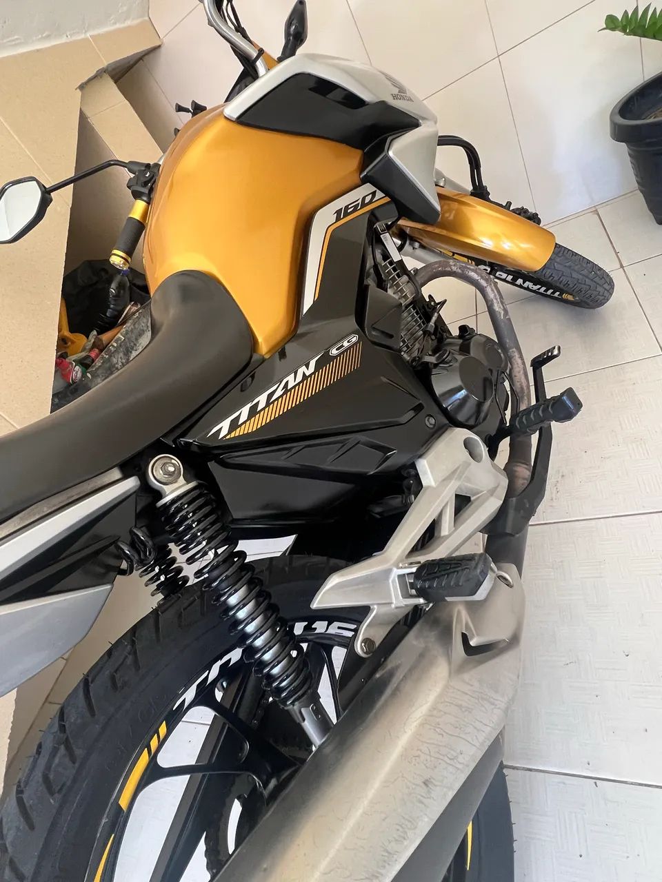 160 titan 2022 - Foto 3