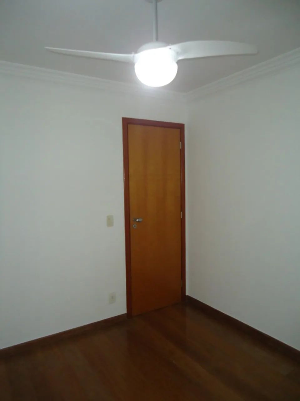 Rua Visconde de Figueiredo - 3 quartos, duas vagas de garagem, muito tranquilo - Foto 5