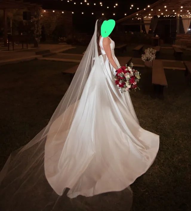 Vestido de noiva tecido acetinado 