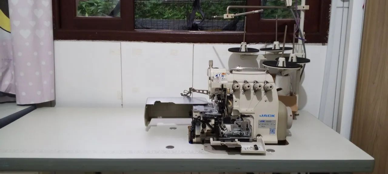 Máquina overloque ponto cadeia. Marca Jack - Foto 5