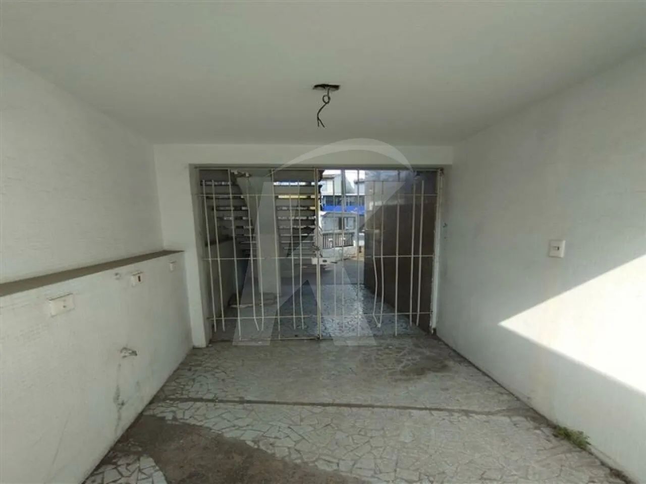 Loja em Santana com 02 vagas de garage, Rua Voluntários da Pátria