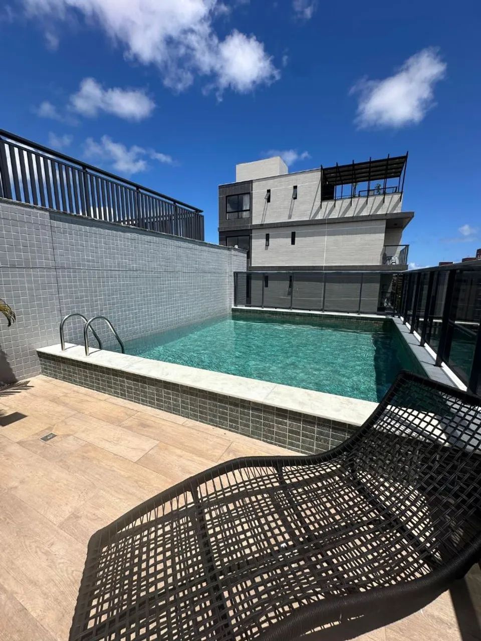 OPORTUNIDADE !!! Vendo Flat em Intermares todo Mobiliado há 50m da ORLA - Foto 2