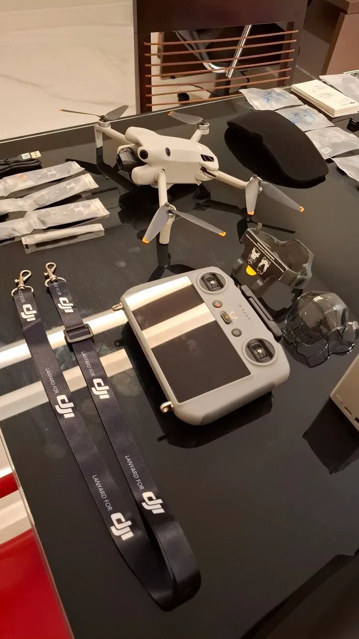 Dji Mini 4 Pro - Combo Fly 3 baterias Plus - Foto 4