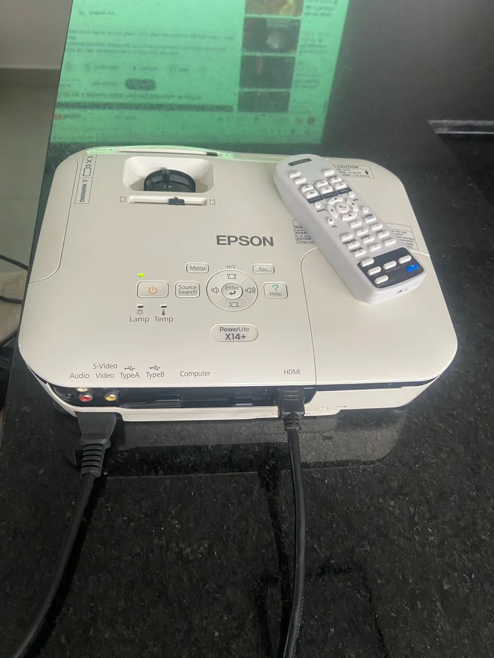 Projetor Epson X14  - Foto 3
