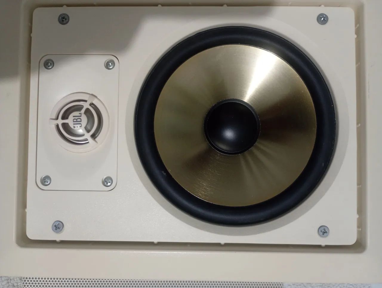 Caixa de som JBL 
