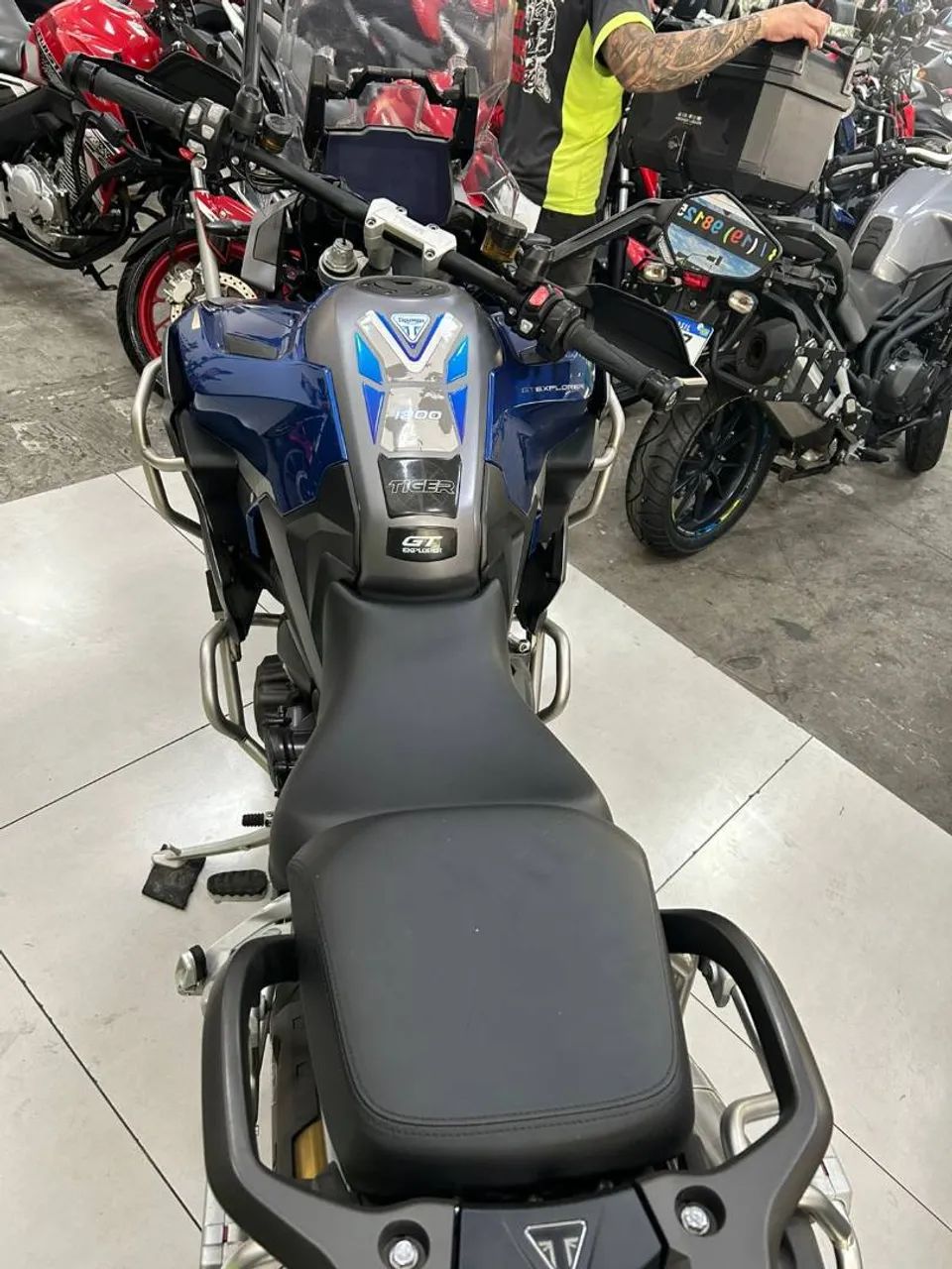 TRIUMPH TIGER 1200 GT EXPLORER - Foto 3