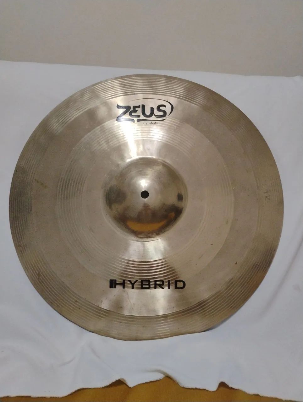 Crash Zeus Hybrid 18