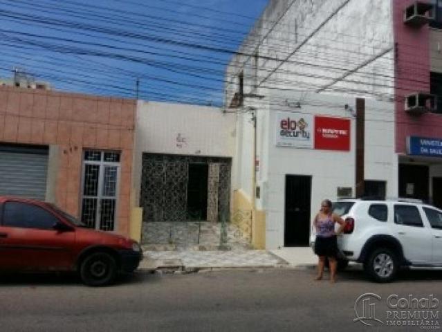 Casa no centro; prox lotérica da rua arauá - Foto 14