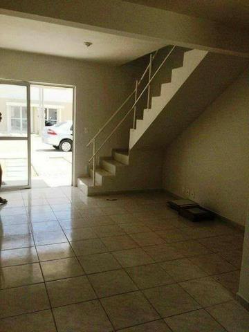 Casas duplex com dois dormitorio em bosque residencal - Foto 2