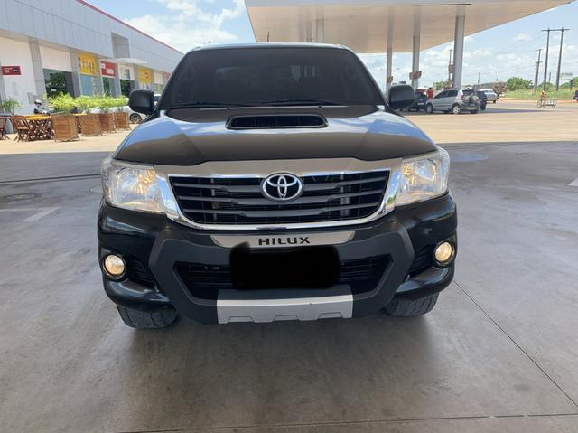 Vende-se HILUX automática - Foto 2