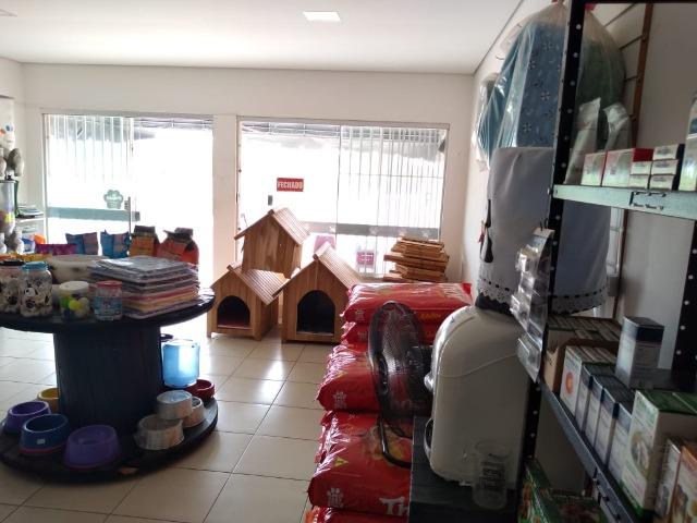 Vende-se este pet shop