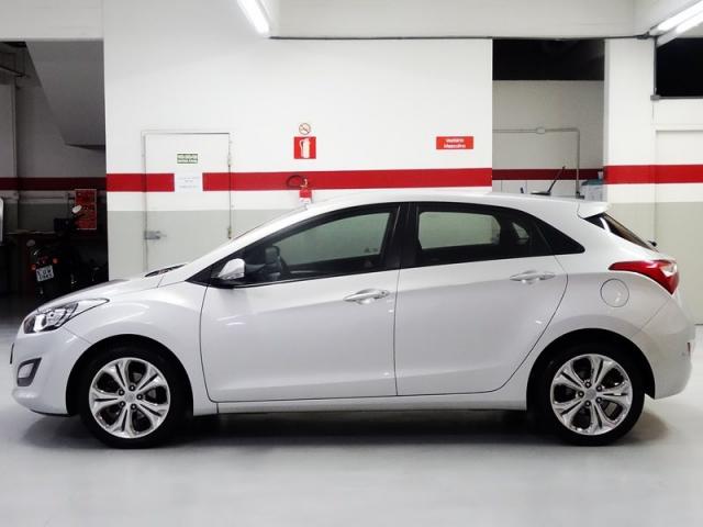 HYUNDAI I30 2013/2014 1.8 MPI 16V GASOLINA 4P AUTOMATICO - Foto 4