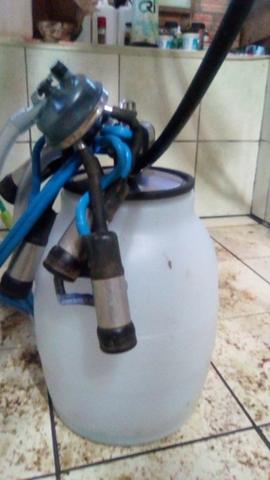 Ordenhadeira canalizada com 4 conjuntos - Foto 4