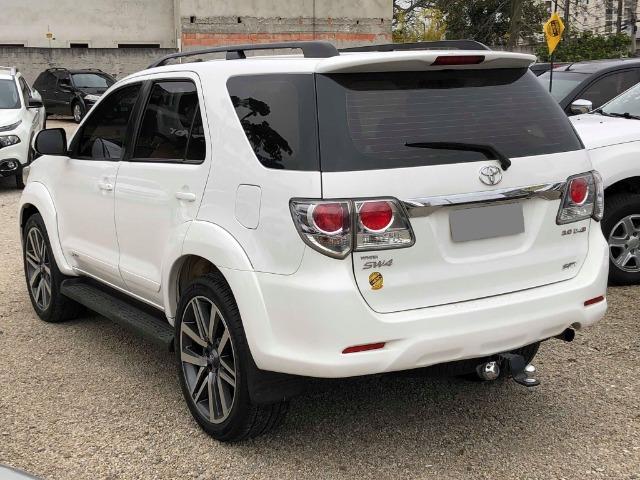 Toyota Hilux Sw4 Srv 3.0 4x4 Automática 7 Lugares - Foto 5