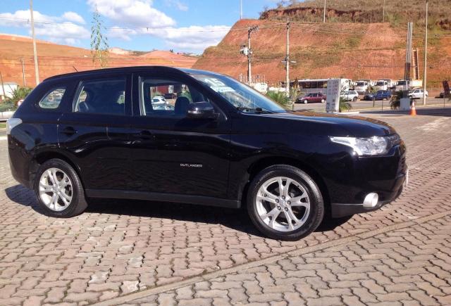 MITSUBISHI OUTLANDER 2015/2015 2.0 16V GASOLINA 4P AUTOMÁTICO