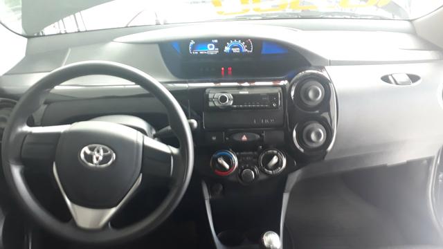 Etios X 1.3 - Foto 9