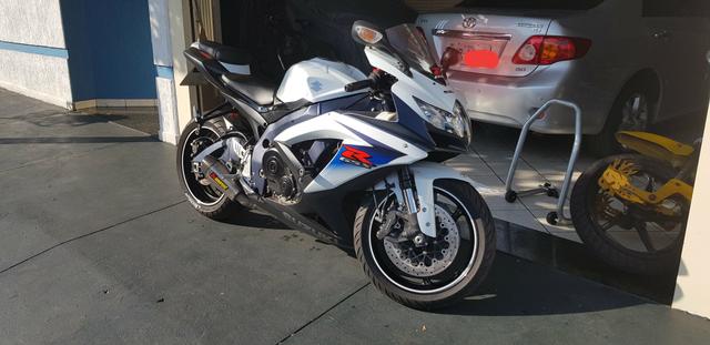Gsxr Srad 750 2013 Branca - Foto 4