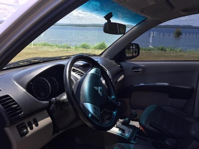 Vendo Mitsubishi L200 Triton modelo 2014 - Foto 7