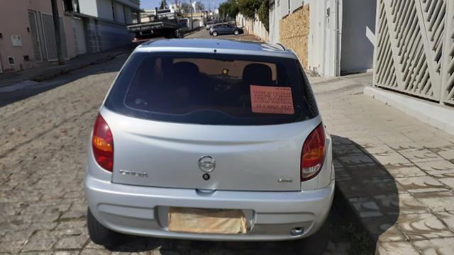 Vende-se Celta 1.0 2006 - Foto 2
