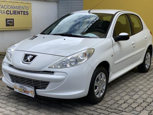 Peugeot 207 XR 2013 - Foto 2