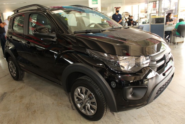 FIAT MOBI 1.0 EVO FLEX TREKKING MANUAL