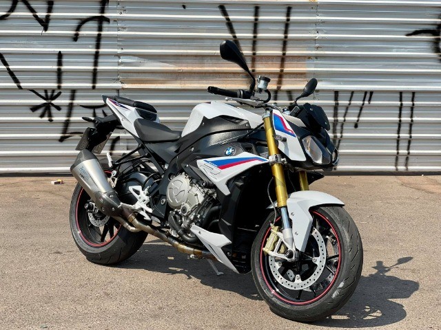 BMW/S1000 R 2019  VENDO A VISTA OU FINANCIADO   AC.TROCA