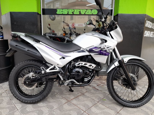 FALCON 400 2001