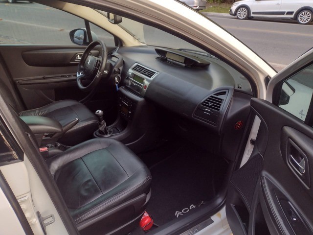 C4 2.0 MANUAL LINDO CARRO