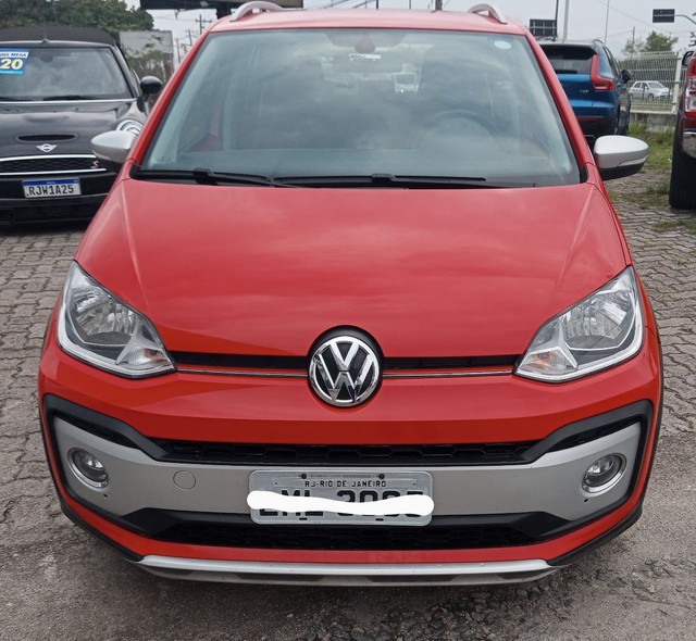 UP CROSS 1.0 TSI 17/18