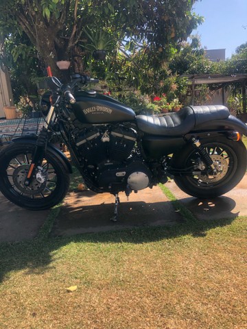 HARLEY IRON 883