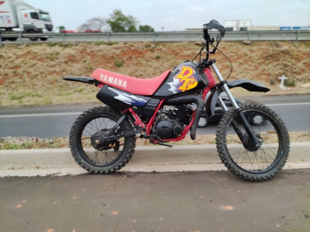 MOTO DT 180