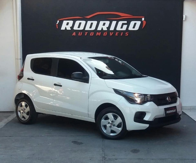 FIAT MOBI 2018 1.0 BAIXO KM