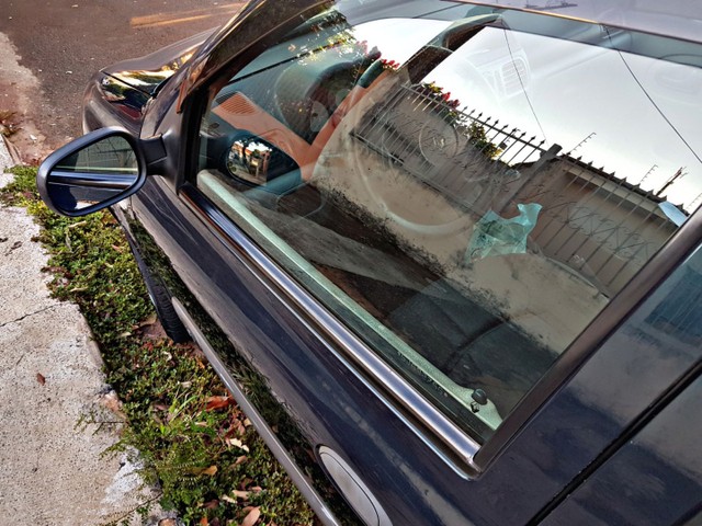 CLIO AUTHENTIQUE 1.0 16V 2006 BÁSICO