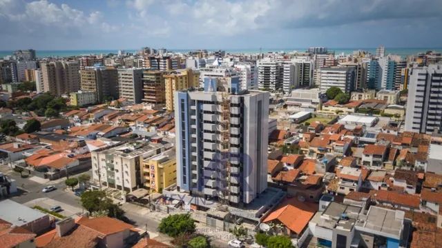 Embaixador II, 2/4 em Elevado Padrão e Varanda, Próx a Praia Entre Ponta Verde e Jatiuca - Foto 2