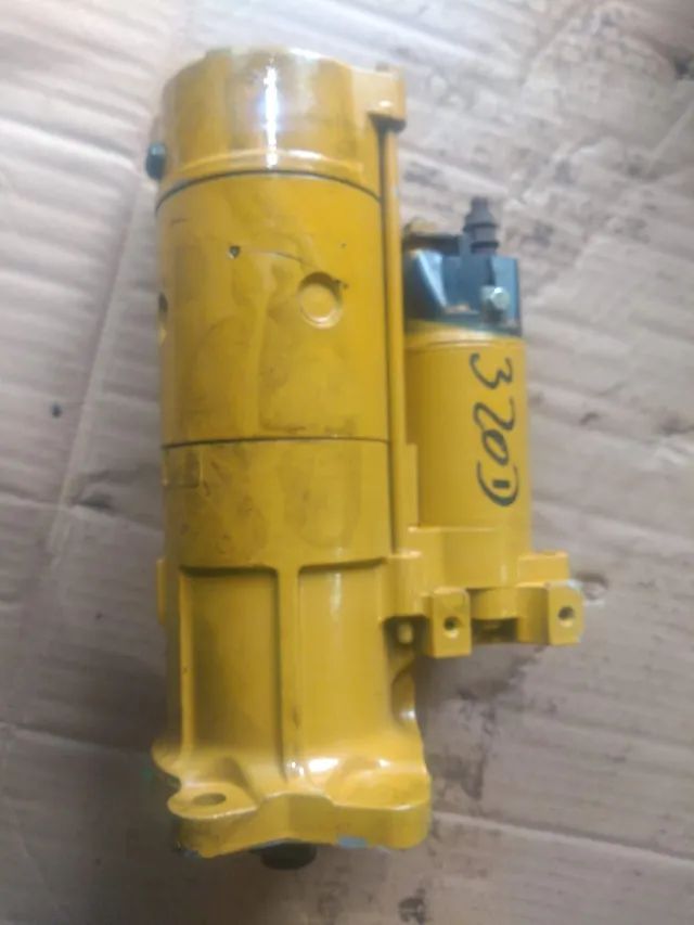 Motor arranque  escavadeira Caterpillar 320D - Foto 6