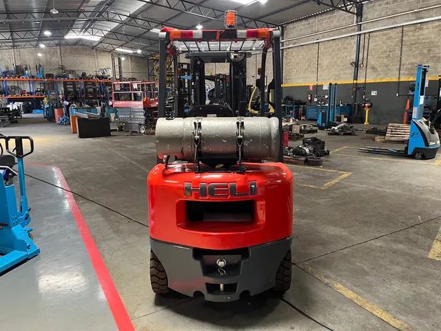 Empilhadeira GLP e Diesel  - Foto 3