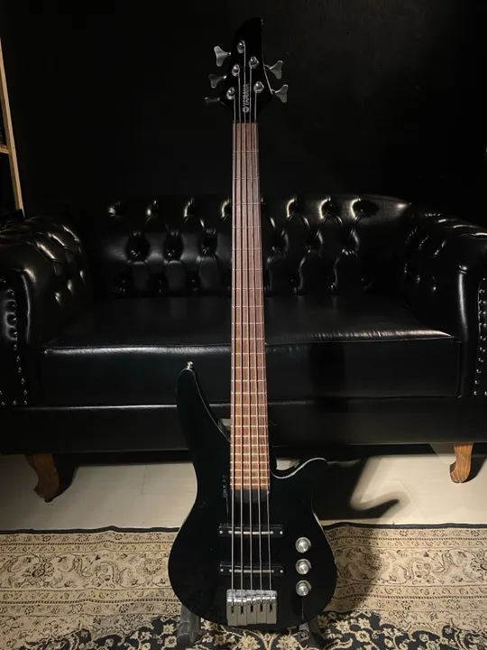 Baixo Yamaha RBX A2 5 Cordas