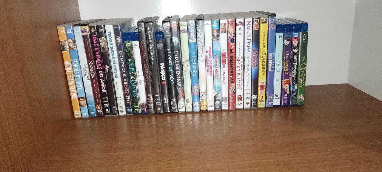 Lote de DVDs e Blu-rays - Diversos Títulos!