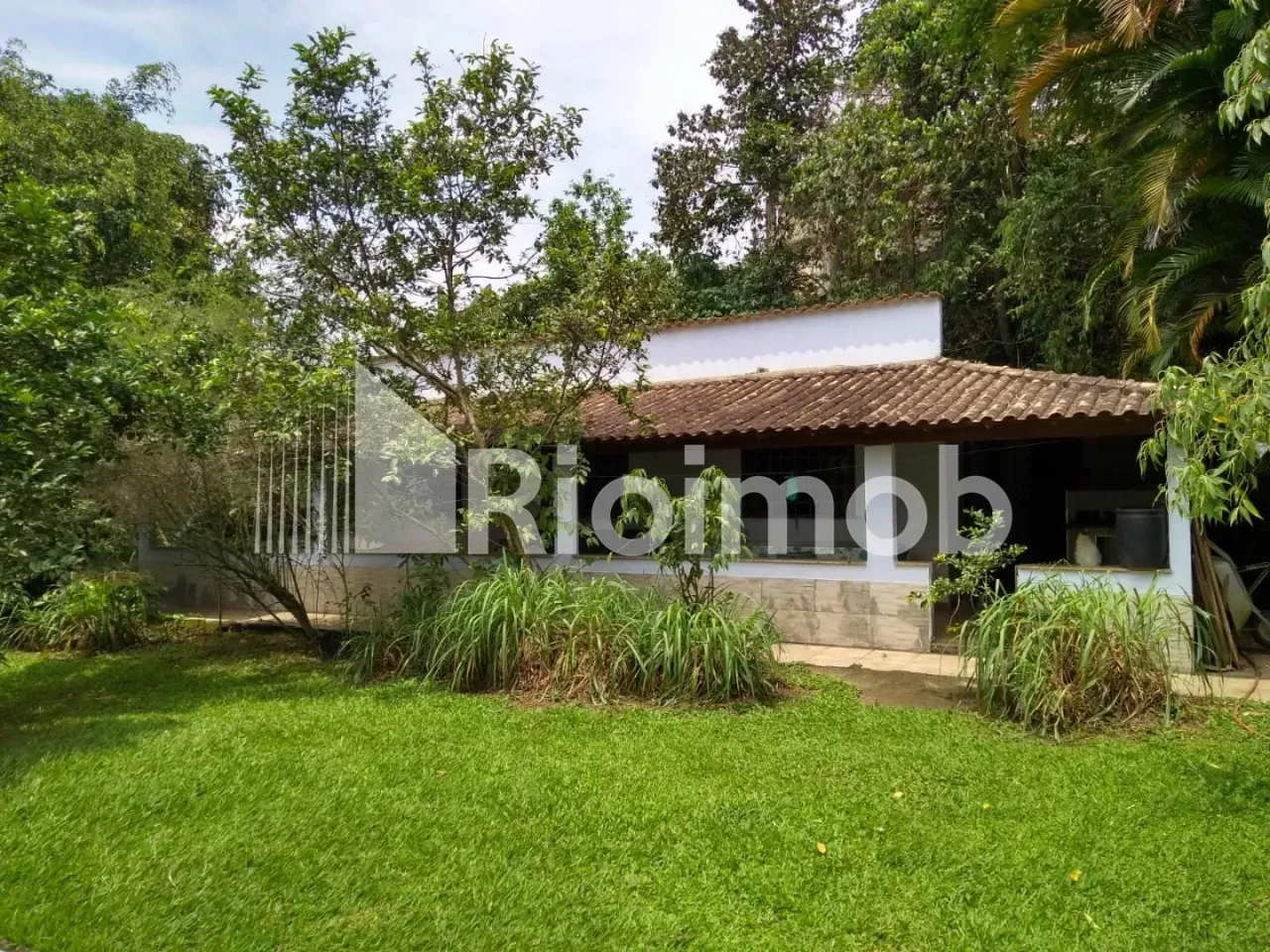 Mantiquira | Sítio 2 quartos, sendo 2 suites